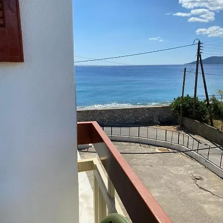 Thassa Beach Apartment No1 Leonidio Exterior photo